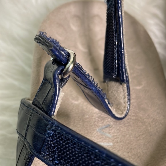 Vionic Croco-Embossed Adjustable Sandals -Mirabi (Navy) - Picture 9 of 11
